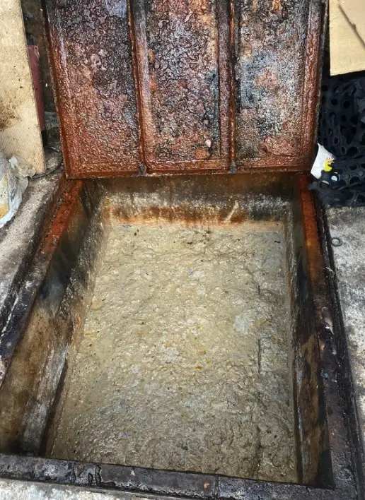 Mantenimiento de trampa de grasa industrial en Montebello Aguascalientes