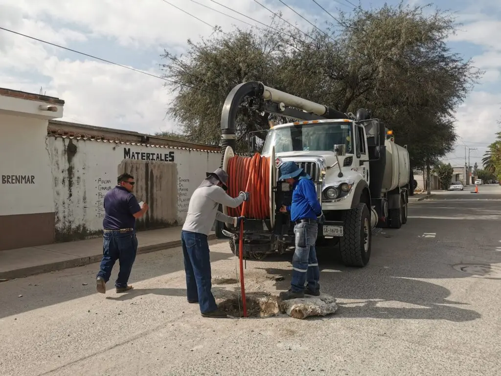 Contactanos para destape camion Vactor 24/7 en Aguascalientes